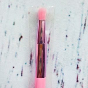 Morphe X Jeffree Star JS13 Pom Crease Brush